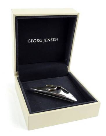 A Georg Jensen silver abstract brooch, marked and numbered 325 to back, 6.5cm W, 19.1g all in (boxed).