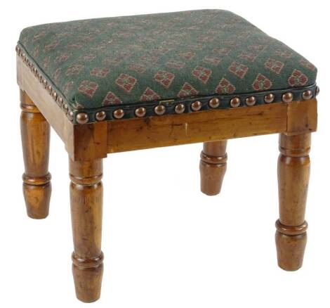 A 19thC yew small footstool, with a padded seat on turned legs, 22cm W. Provenance: The property of Joan Stephenson, Kirkwood, North Church Walk, Newark, Nottinghamshire.