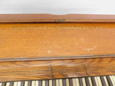 An Estey Organ Company oak portable organ, with leather side carrying handles and folding base, 81cm W, (AF). - 3