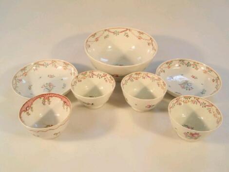 Four Newhall porcelain tea bowls
