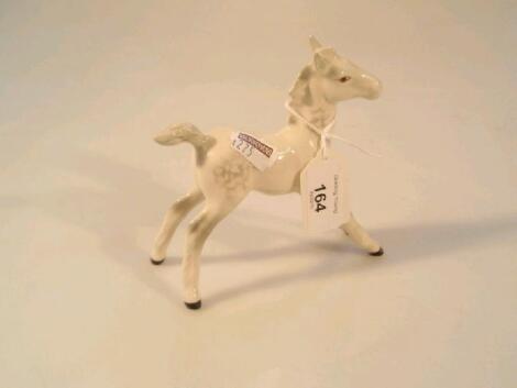 Beswick, foal, small stretching, no