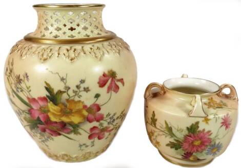 A Royal Worcester blush ivory bowl, of cylindrical form, hand painted with summer flowers, no.991, c.1903, 8cm H, and a potpourri vase and liner, no. 1018. (2)