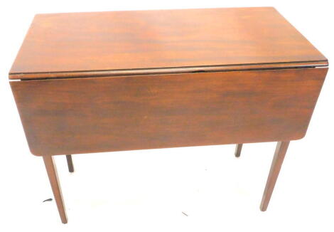 A Victorian mahogany Pembroke table, of plain form with rounded ends, on square tapering legs, 91cm W.