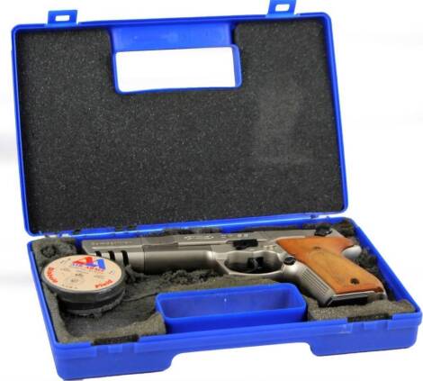 A Walther CP88 .177 calibre air pistol, 22cm W. (cased)