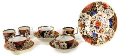 Various early 19thC Derby Imari style items, to include plate, 24cm Dia. coffee cups, tea cups, saucers, etc. (a quantity)