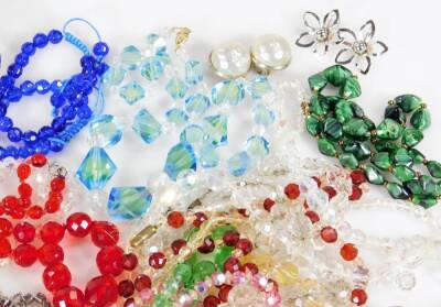 Various costume jewellery and effects, faux pearls, bangles, necklaces, etc. (a quantity) - 3