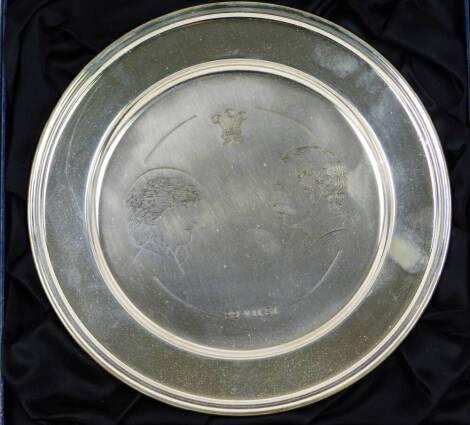 A silver plate, engraved to commemorate the marriage of HRH Prince of Wales and Lady Diana Spencer in 1981, London 1981, 9oz.