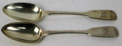 A pair of Victorian silver fiddle pattern spoons, with monogram MAR to handle, Exeter 1837, 4½oz.