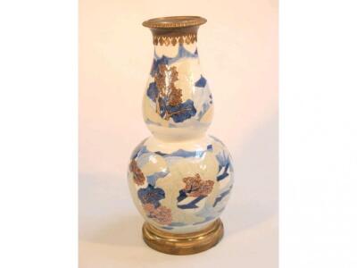 A Chinese double gourd vase - 2