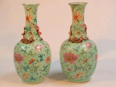 A pair of Chinese bottle vases - 3