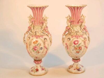 A pair of early 20thC German vases - 2