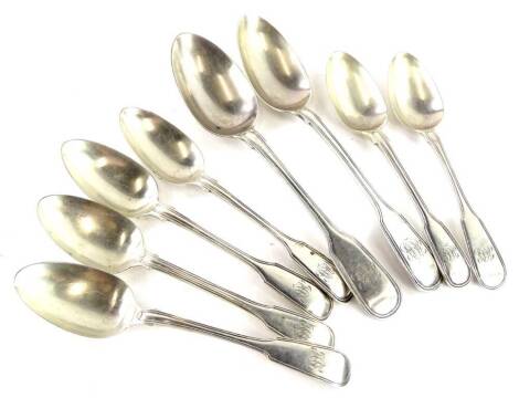 A collection of 19thC fiddle and thread pattern spoons, various date, 15¼oz overall.