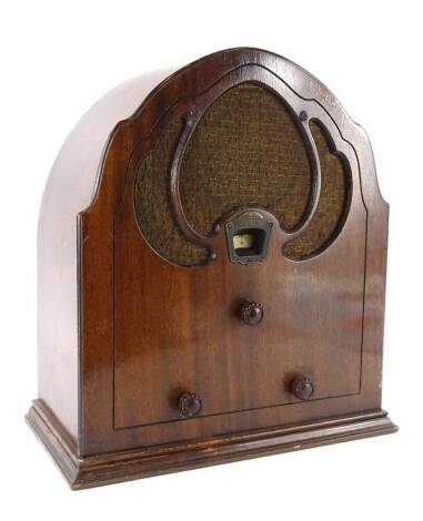 A Philco mahogany cased Art Deco radio, with brown Bakelite handles, 40cm x 36cm.