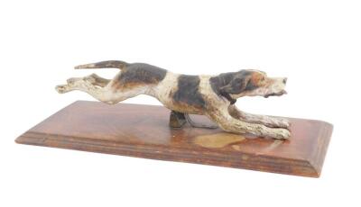 A Continental cold painted bronze figure of a running hound, on a brass spring mounted wooden base, 25cm L. - 3