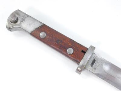 A Polish Mauser bayonet, stamped WP, number 185636, with bayonet, 40.5cm L. - 4