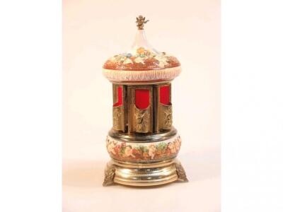 A modern Naples style porcelain and gilt metal musical cigarette dispenser - 2