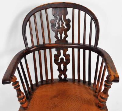 A fine early 19thC yew wood low back Windsor chair, with pierced Christmas tree splat, turned legs and crinoline stretcher. - 2