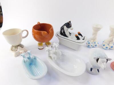 A pair of Carltonware lustre pottery 'Walking' candlesticks, tortoise mug, gravy boat, etc. (11) - 3