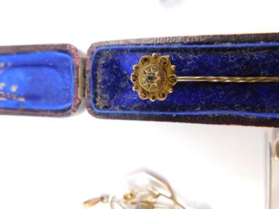 A 9ct gold and blue paste set bar brooch, Victorian 15ct gold tie pin, paste set costume brooch and a Victorian costume pendant (4). - 3