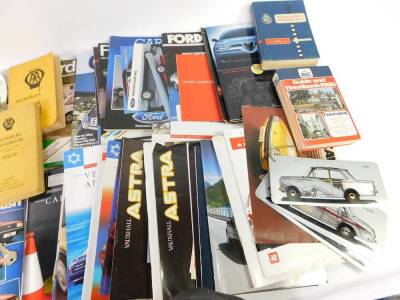 Automotive ephemera and books, to include Vauxhall car brochures, AA hand books, AA and RAC keys, RAC handbooks, etc. (1 box) - 2