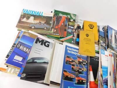Automotive ephemera and books, to include Vauxhall car brochures, AA hand books, AA and RAC keys, RAC handbooks, etc. (1 box) - 3