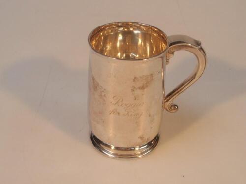 A George V silver tankard by Carrington & Co