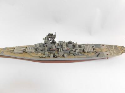 A scale model of The USS New Jersey, an American Iowa Class battleship, 77.5cm L. - 2