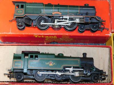 Hornby OO gauge locomotives Princess Elizabeth, in both black and green livery, together with coaches and wagons, further British Rail locomotive 82004, and a Hornby Tri-ang pair of composite coaches, maroon livery, R382, boxed. - 3