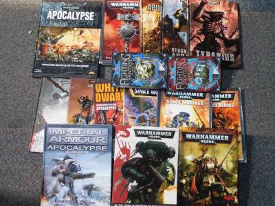 Books and magazines on Warhammer, Apocalypse, etc. (qty)