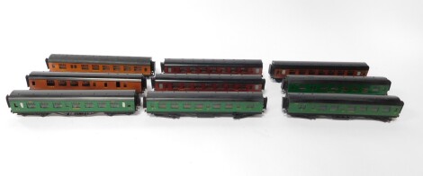 Four Exley OO gauge coaches, Southern green livery, 1st, 3rd and Restaurant cars, together with five LNER coaches, 3rd, 1st and Restaurant cars (9).