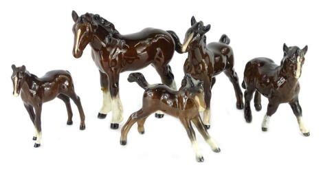 Various Beswick brown foals (5).