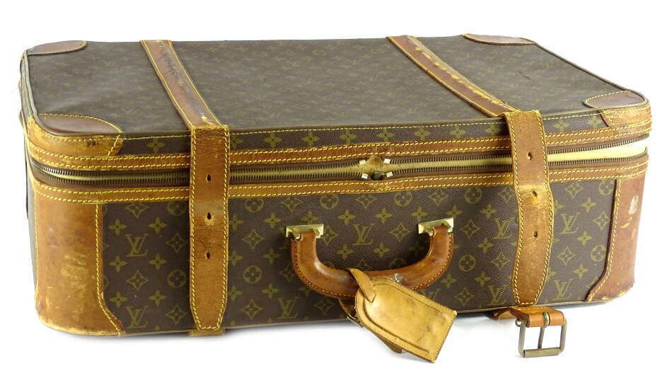 Sold at Auction: Koffer, Louis Vuitton.