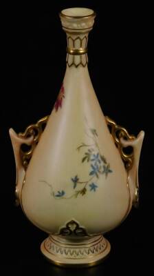 A Royal Worcester blush ivory vase, shape code 982, puce factory mark, c1897, 17cm H. - 3