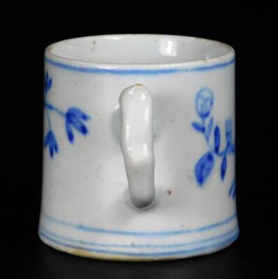 A early Bow porcelain coffee can, c1756/58, with crabstock handle, decorated with a prunus and bamboo landscape, unglazed, 5.5cm H. - 4