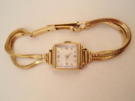 An 18ct gold ladies Swiss bracelet watch c.1930