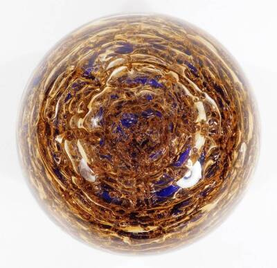 A 20thC Frantisek Vizner studio glass vase, of globular form, in gold and blue colours, marked beneath, 18cm H. - 3