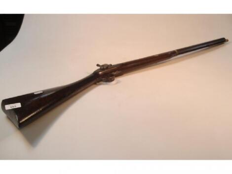 A 19thC single barrel percussion sporting gun