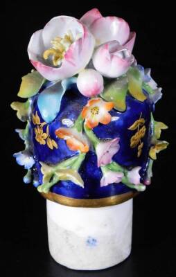 A 19thC Derby blue ground bottle vase and cover, c1835, decorated with apples and flowers and tooled gilt sprays, false crossed swords mark, 27cm H. - 6