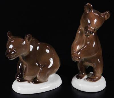 Various USSR pottery animal figures, to include bear in brown and white colour way, 11cm H, standing bear, tiger cub, etc. (5) - 8