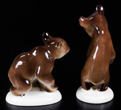 Various USSR pottery animal figures, to include bear in brown and white colour way, 11cm H, standing bear, tiger cub, etc. (5) - 9