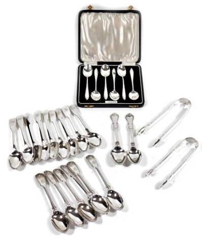 Various Edwardian and other silver teaspoons, shell capped fiddle pattern a pair of king's pattern teaspoons, cased set, sugar bows, London 1903, 14cm W, etc. 19oz. (a quantity)