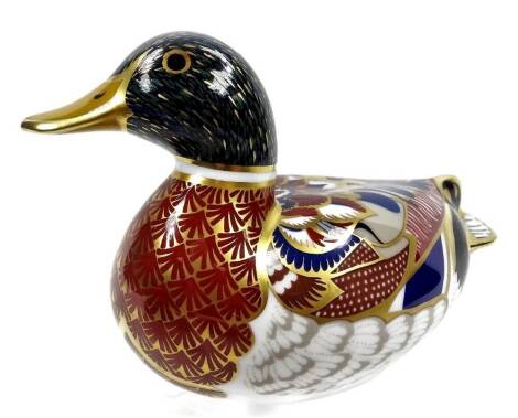 A Royal Crown Derby paperweight ornament duck, with gilt stopper, 10cm H. (boxed)