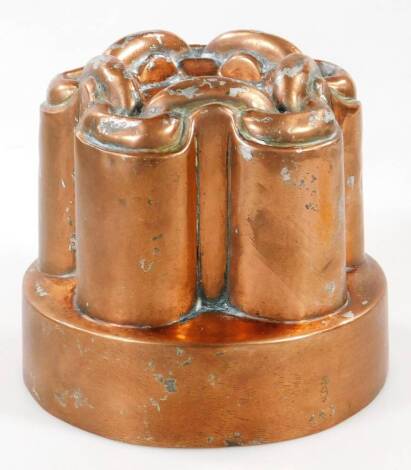 A Benham & Froud Victorian copper mould, with stylised chain decoration, soldered repairs, numbered 443, 12cm Dia.