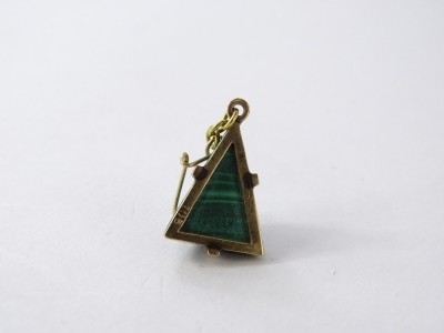 A single malachite earring, with prism shaped malachite stone, in 9ct gold frame, with earring loop could be converted to a pendant, the earring 2cm drop, 3.1g all in. - 2