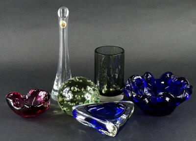 A collection of art glass, to include some Scandinavian style pieces, etc.