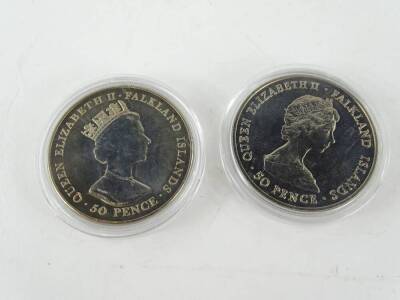 Eighteen various coins, relating to the Falkland Islands, to include the Liberation of the Islands Crown. - 2