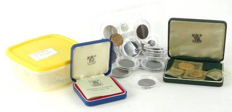 Various commemorative and other coins relating to the Channel Island of Guernsey to include some silver.