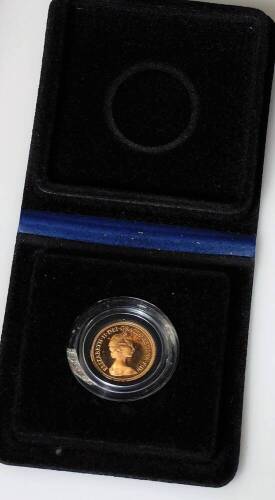 An Elizabeth II gold proof full sovereign, 1979, in outer case and box.