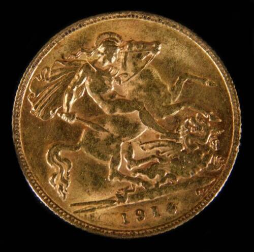 A George V gold half sovereign, 1914.