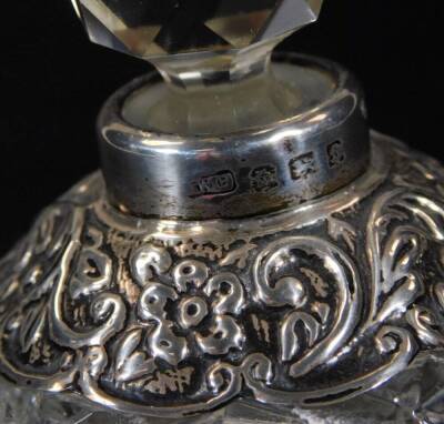 A Victorian silver and cut glass perfume bottle, with shaped acorn stopper, Birmingham 1892, 9cm H. - 2